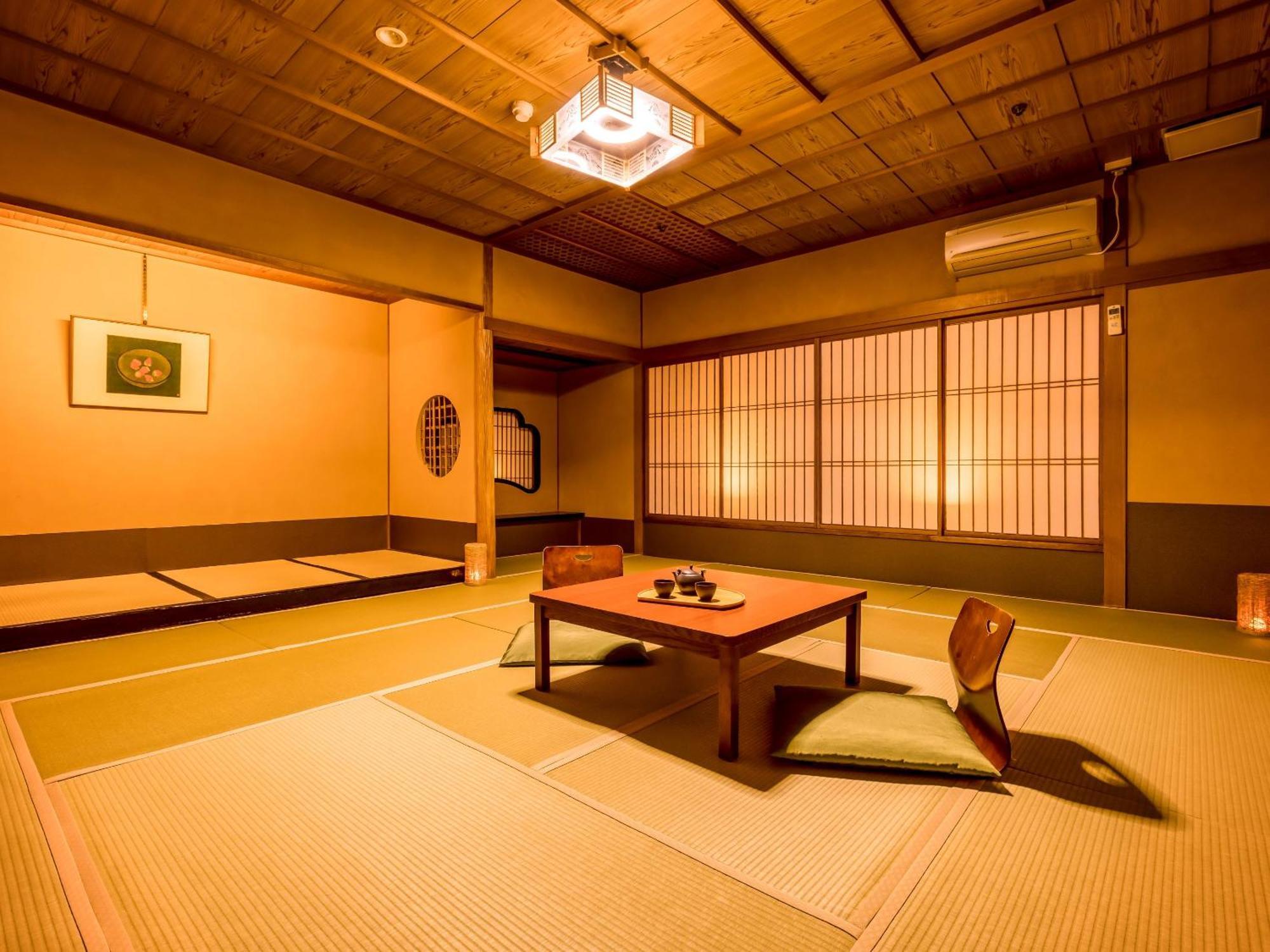 Ooedo Onsen Monogatari Yamashiro Saichoraku Hotel คากะ ภายนอก รูปภาพ