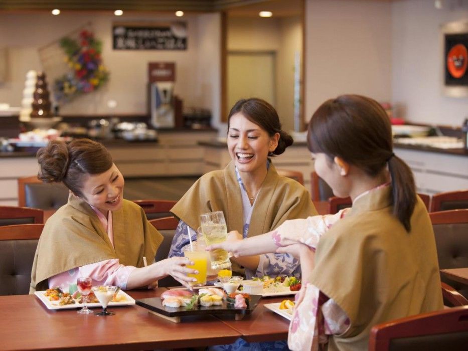 Ooedo Onsen Monogatari Yamashiro Saichoraku Hotel คากะ ภายนอก รูปภาพ